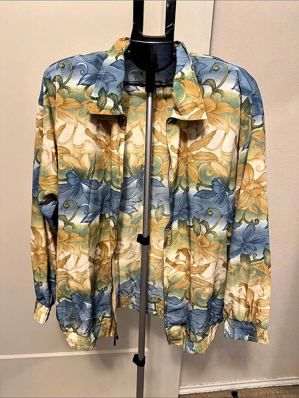 Sport Savvy Floral Bomber Jacket in Blue & Yellow Size Large